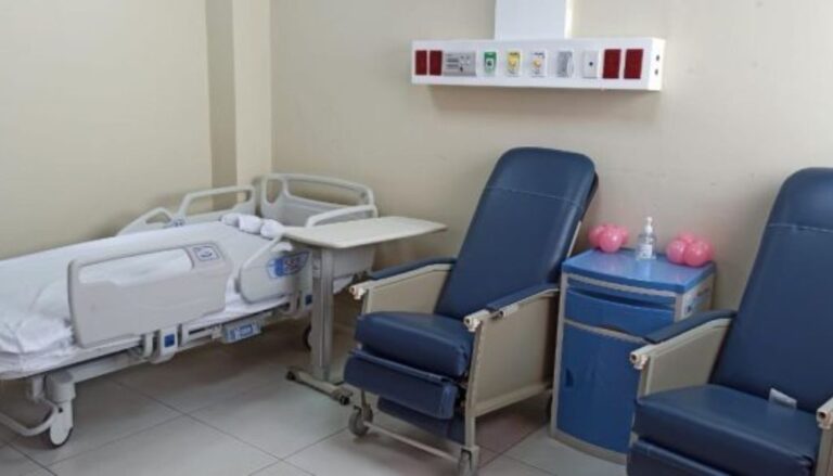 Inauguran sala Alojamiento Mamá Canguro