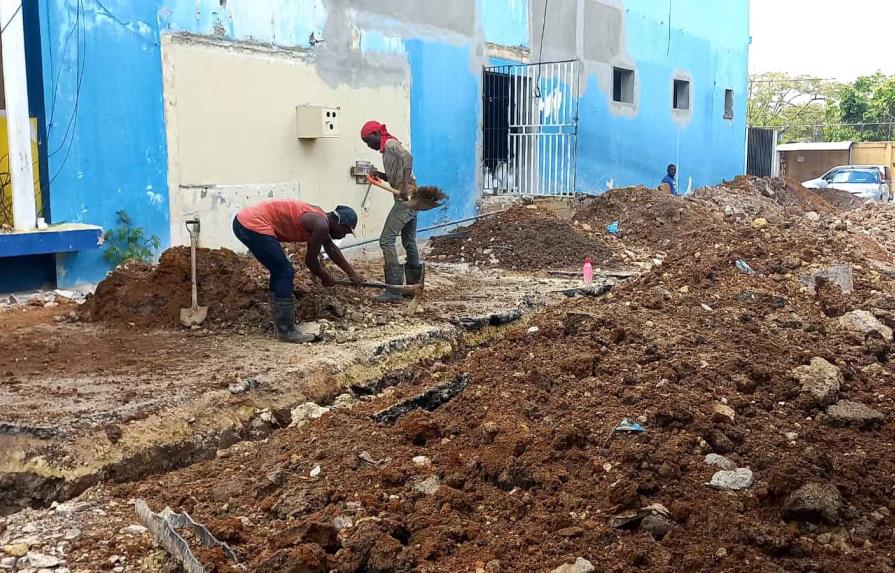 Servicios de salud precarios en La Altagracia por falta de equipos y obras que se tardan en terminar