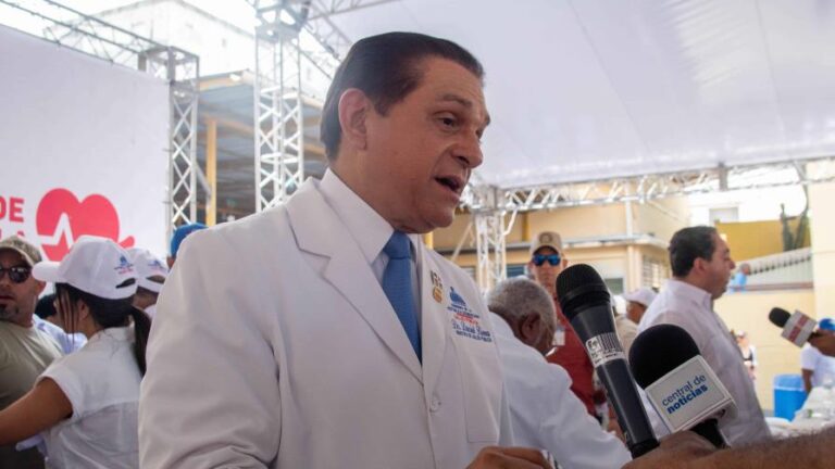 Ministro de Salud: "La influenza es más fuerte ahora mismo que el Covid"