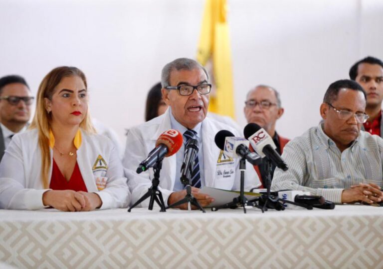 CMD y Sociedades Médicas Especializadas mantienen llamado a paro por 48 horas