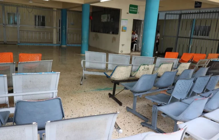 Paro médico deja desolación y abandono a pacientes pobres