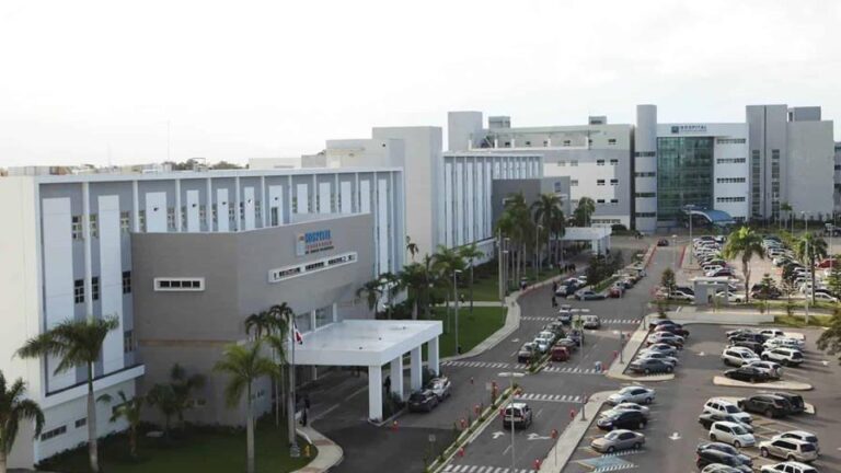 Exdirector del SNS apoya que se defina propiedad de hospitales