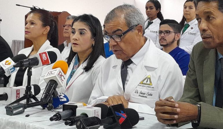 Médicos suspenden paro convocado para esta semana; proyectan epidemia de dengue en el país