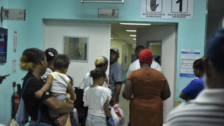 Pacientes con cuadros febriles y congestión nasal en emergencias del Hugo Mendoza y Robert Reid