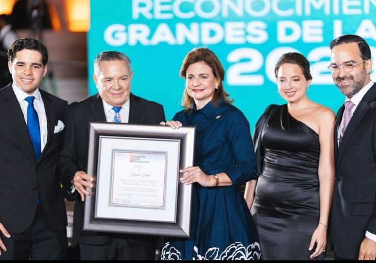 Reconocen a la vicepresidenta Raquel Peña por su gestión frente al gabinete de salud