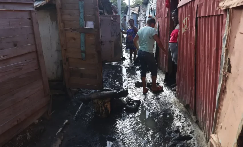 Brote de cólera sube; Salud asiste zonas inundadas