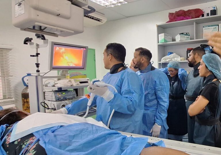 Centro de Gastroenterología realiza segunda jornada edoscópica con tubos desechabeles