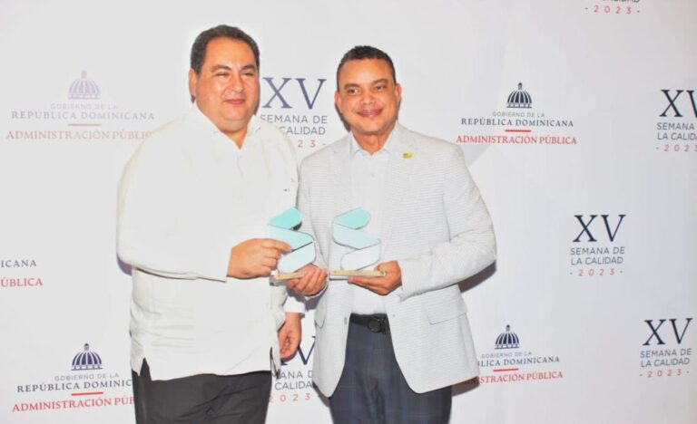 Hospital Ney Arias Lora gana dos categorías en premio SISMAP-Salud