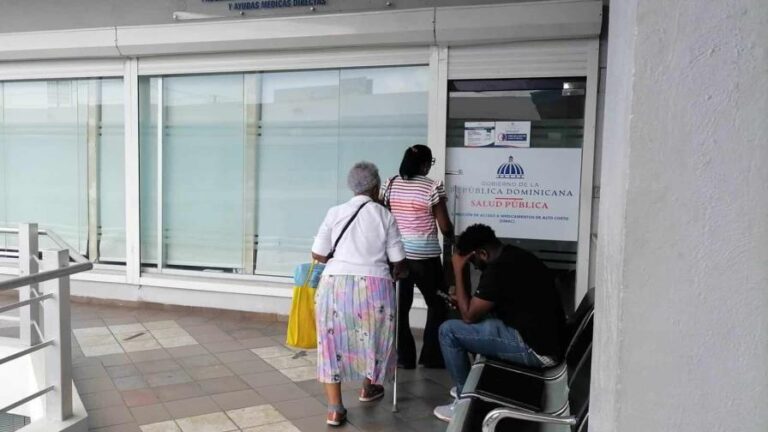 Gobierno invierte RD$222.9 MM en provisión de medicamentos de alto costo a pacientes con psoriasis
