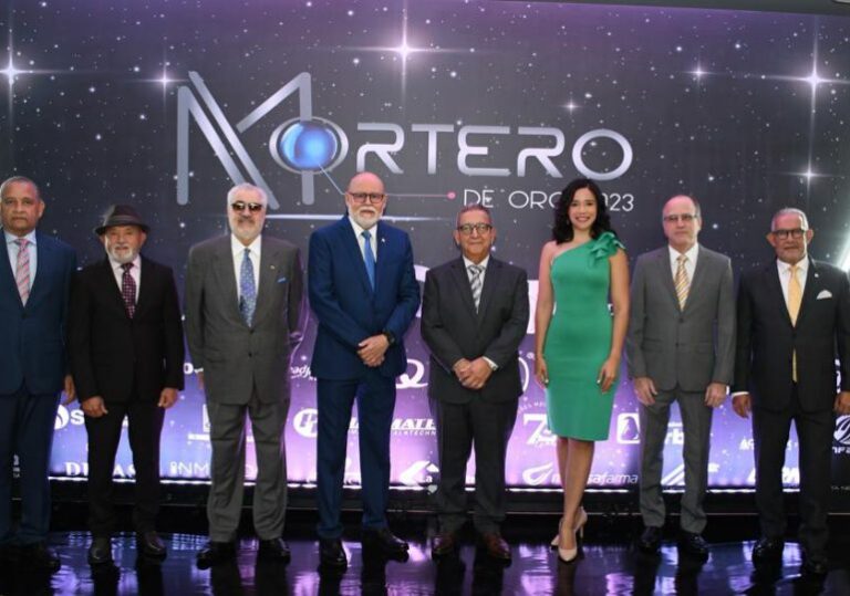 Unión de Farmacias, Inc. entrega decimoquinta versión de los Premios Mortero de Oro