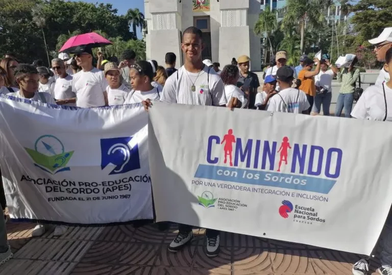 Realizan IV caminata "Caminando con los Sordos 2023"
