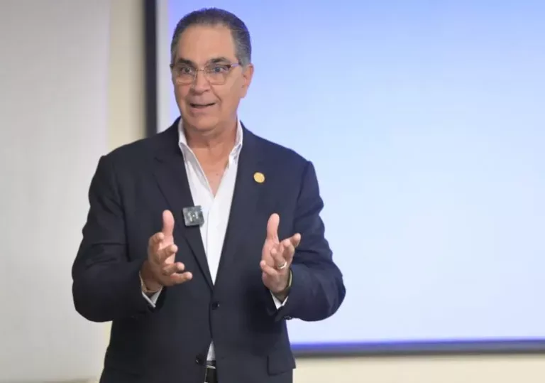 Director de SeNaSa alerta tienen más de 9 mil afiliados que alcanzaron la mayoría de edad que deben afiliarse
