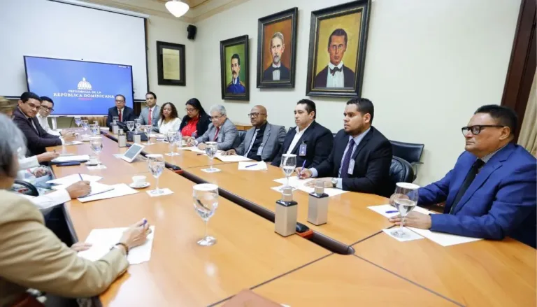 Retomarán proyecto para brindar atención de salud en las escuelas 