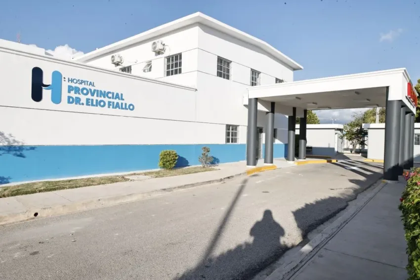 Gobierno entrega centros de salud en Pedernales