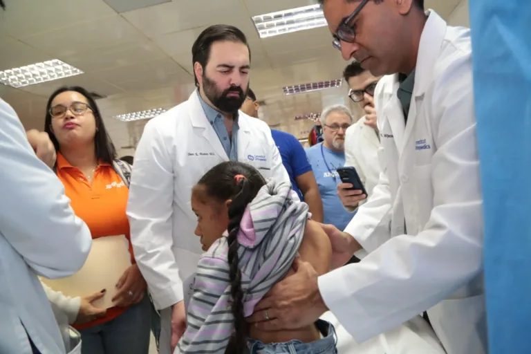 Hospital Gautier evalúa pacientes en jornada cirugías de columna