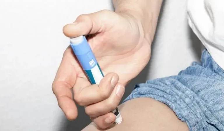 Qué puede ocurrir cuando se deja de tomar Ozempic, el medicamento que está de moda para perder peso