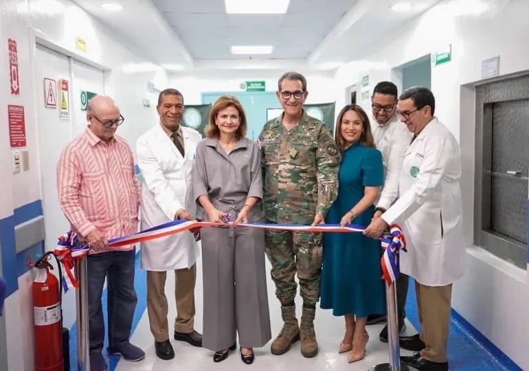 Vicepresidenta inaugura nuevas áreas del Hospital Universitario Docente Central de las Fuerzas Armadas