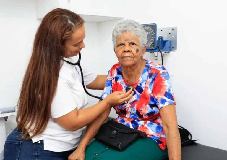 Hospitales y CPN ofrecen más de 28 millones de servicios a mujeres en 2023