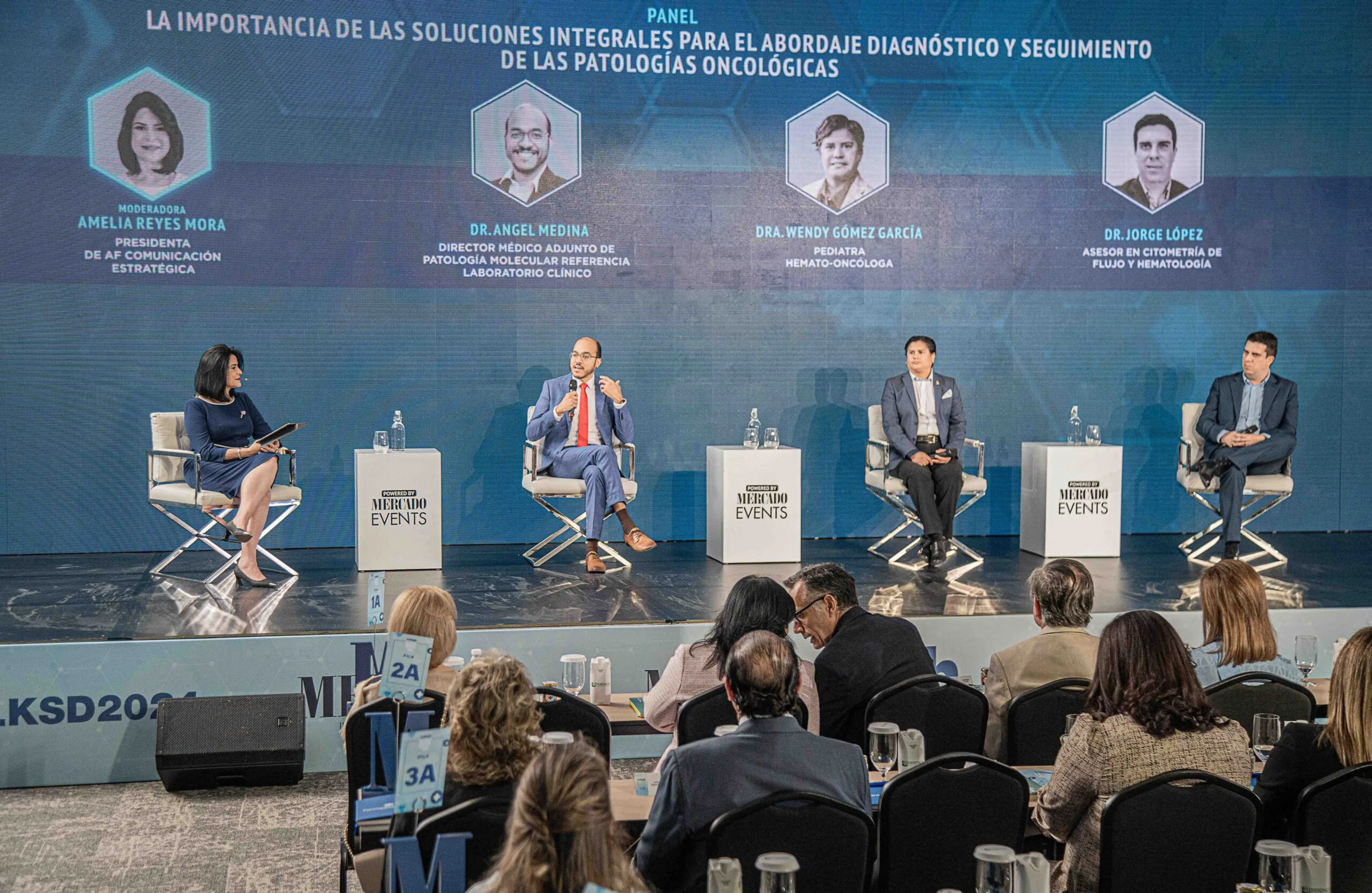 Durante-el-panel-sobre-diagnosticos-precisos-scaled.jpg