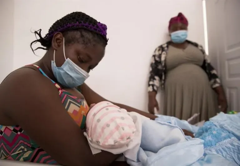 Solo el 16.67% de las mujeres que dieron a luz en el 2023 eran haitianas