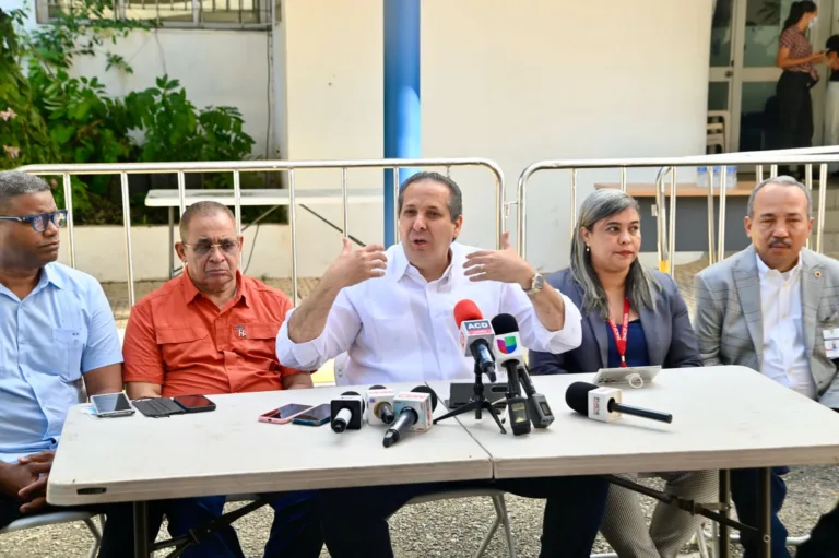 Ministro-de-Salud-RP.jpeg