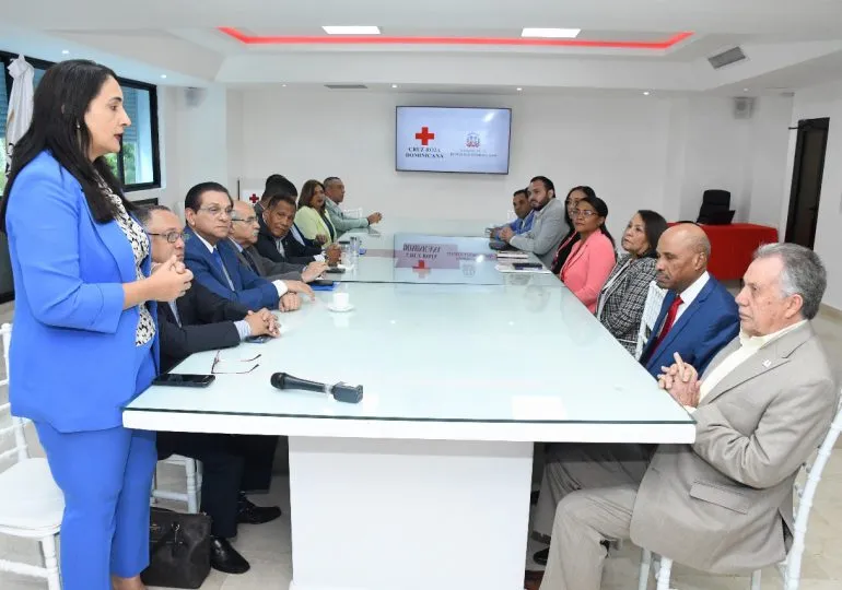 Comisión del Senado y Cruz Roja Dominicana aúnan esfuerzos para fomentar la donación voluntaria de sangre