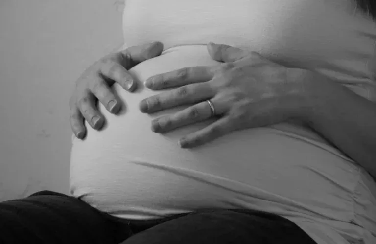Salud Pública reporta cero muertes maternas en la última semana y una reducción anual del 9 %