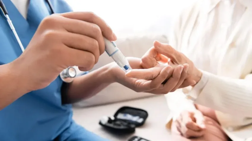 Inicia Mes de la Diabetes con advertencia sobre comorbilidades y prediabéticos