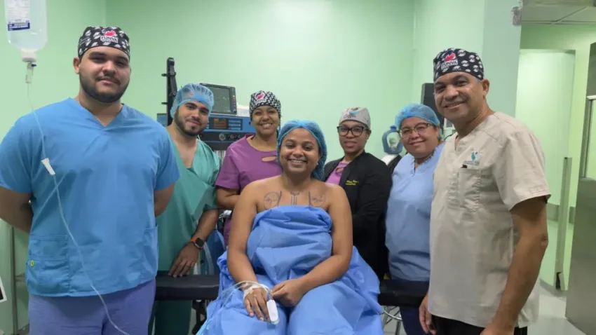 Realizan primera reducción de gigantomastia con cobertura de seguro médico en RD