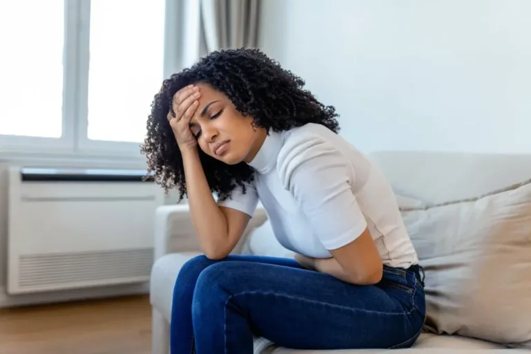 Fibromas uterinos: claves para reconocer los síntomas y saber cuándo buscar ayuda médica