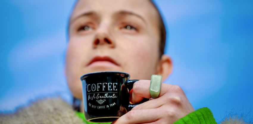 La ciencia revela por qué tomar tres cafés al día puede ser bueno para tu salud
