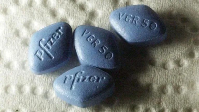 La pastilla azul para disfunción eréctil reduce el deterioro cognitivo vinculado al Alzheimer, según expertos