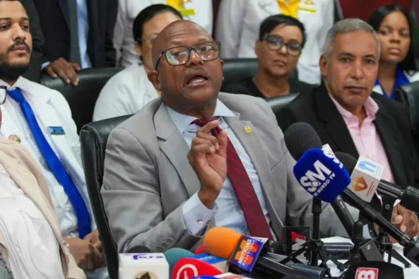 CMD convoca marcha tras irrupción policial en emergencia pediátrica