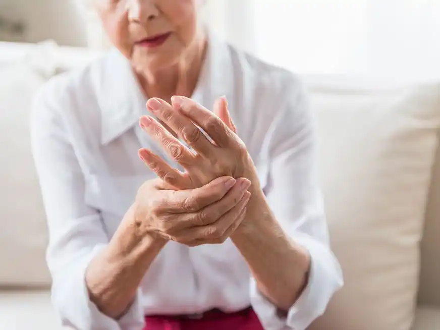 Por qué los síntomas del Parkinson no son iguales en hombres y mujeres