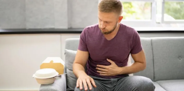 ¿Sufres de acidez? Estos alimentos podrían empeorar el problema