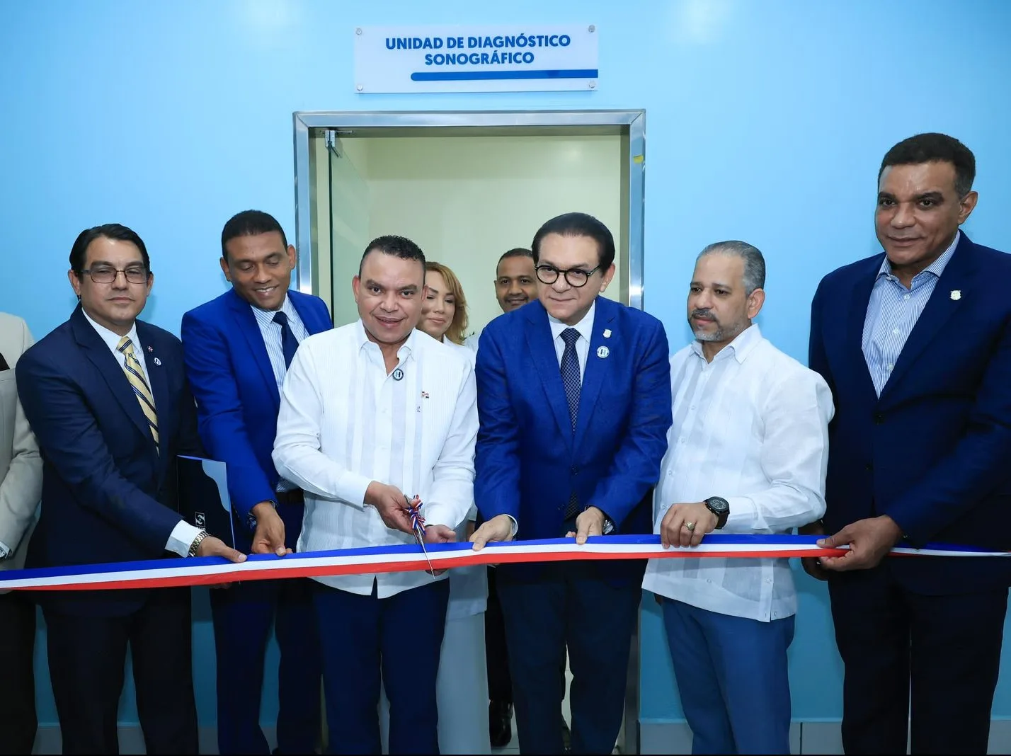 Inauguran unidad de sonografía en el Hospital Cabral y Báez