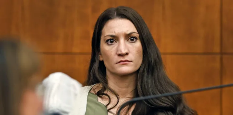 ¿Qué es la psicosis posparto, trastorno que habría padecido la madre acusada de matar a sus tres hijos?