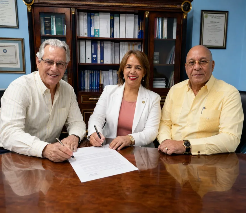Entidades firman acuerdo fortalecerá cobertura de salud a notarios