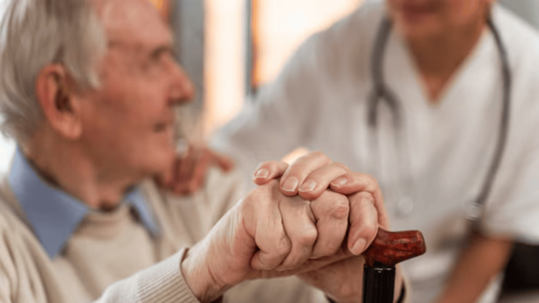 meningitis en adultos mayores