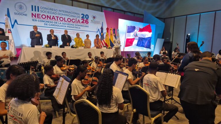 Orquesta Sinfónica Punta Cana en Congreso de Neonatología