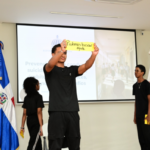INTEC sede diálogo sobre prevención del suicidio en centros educativos