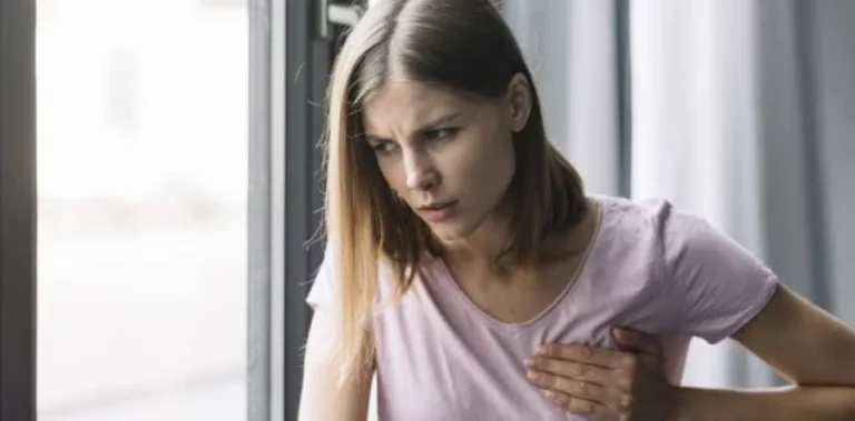 Cáncer de mama inflamatorio: señales de alerta que no incluyen un bulto