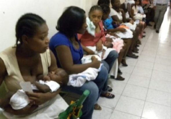 Bajan embarazos de haitianas en la República Dominicana