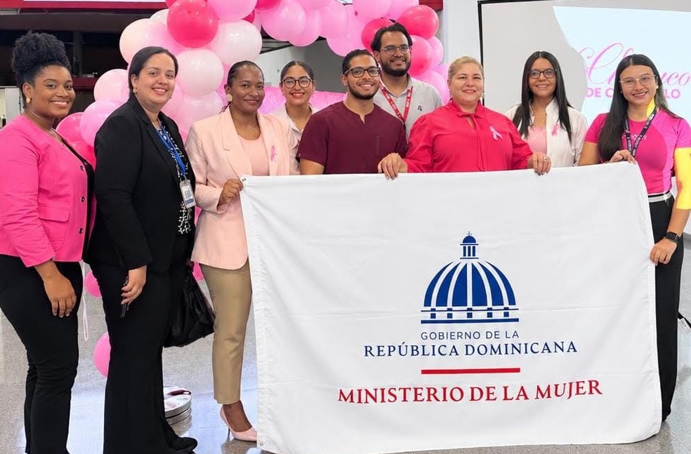 Orientan trabajadoras sobre la prevención de cáncer de mama
