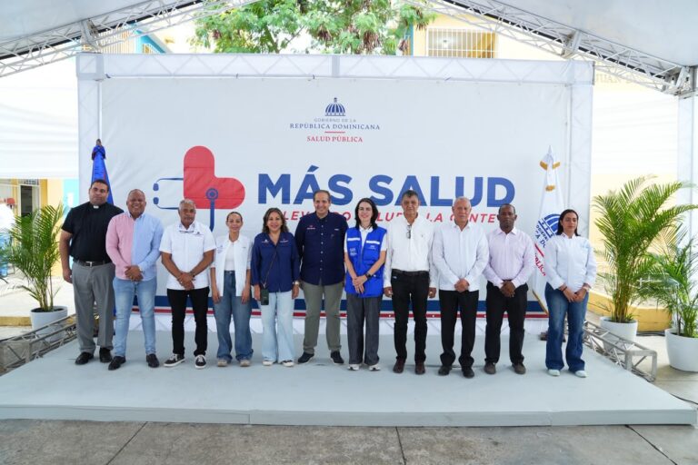 Salud Pública lleva jornada médica gratuita a Santo Domingo Oeste para prevenir enfermedades